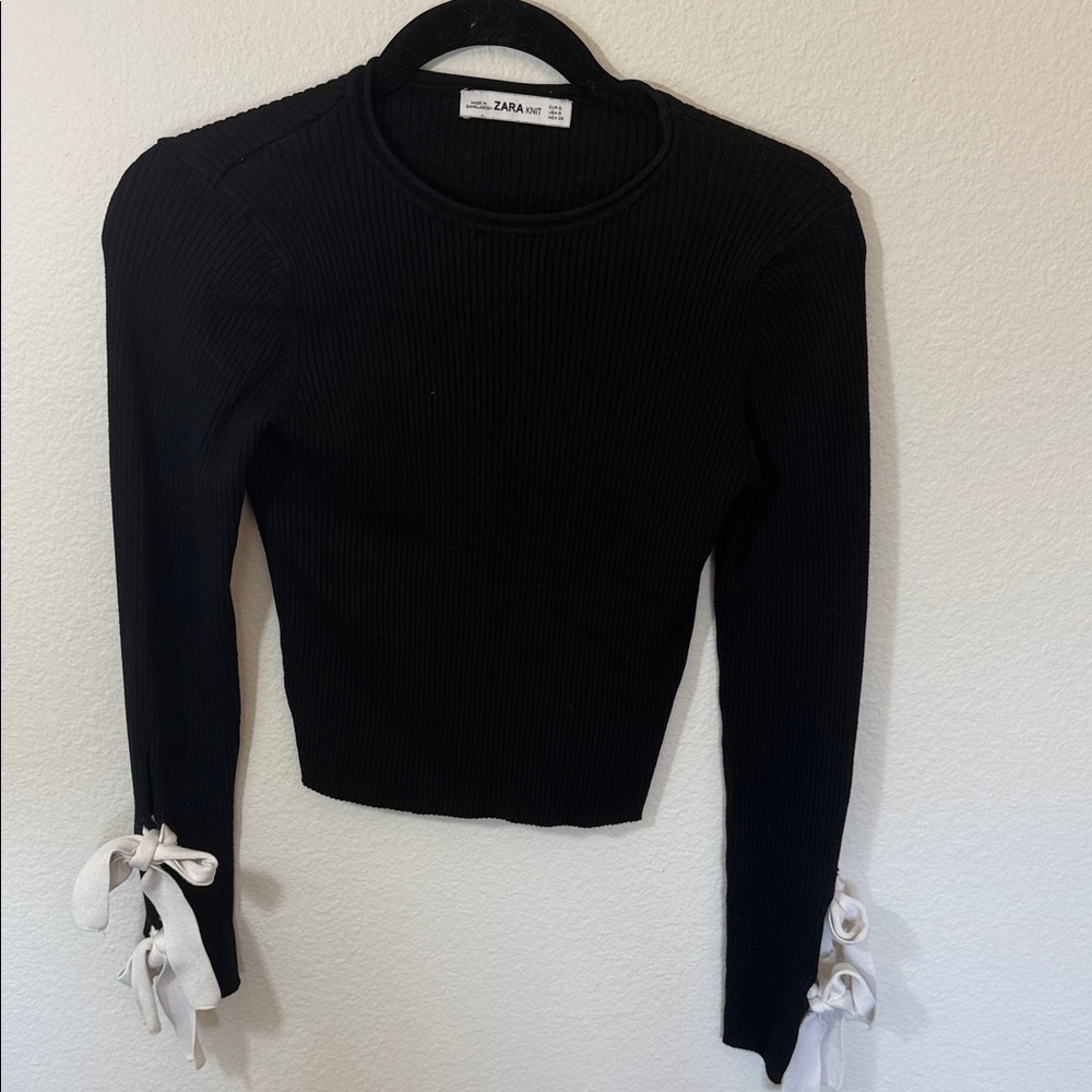 ZARA Black Ribbed Long-Sleeve Top with White Tie Cuffs